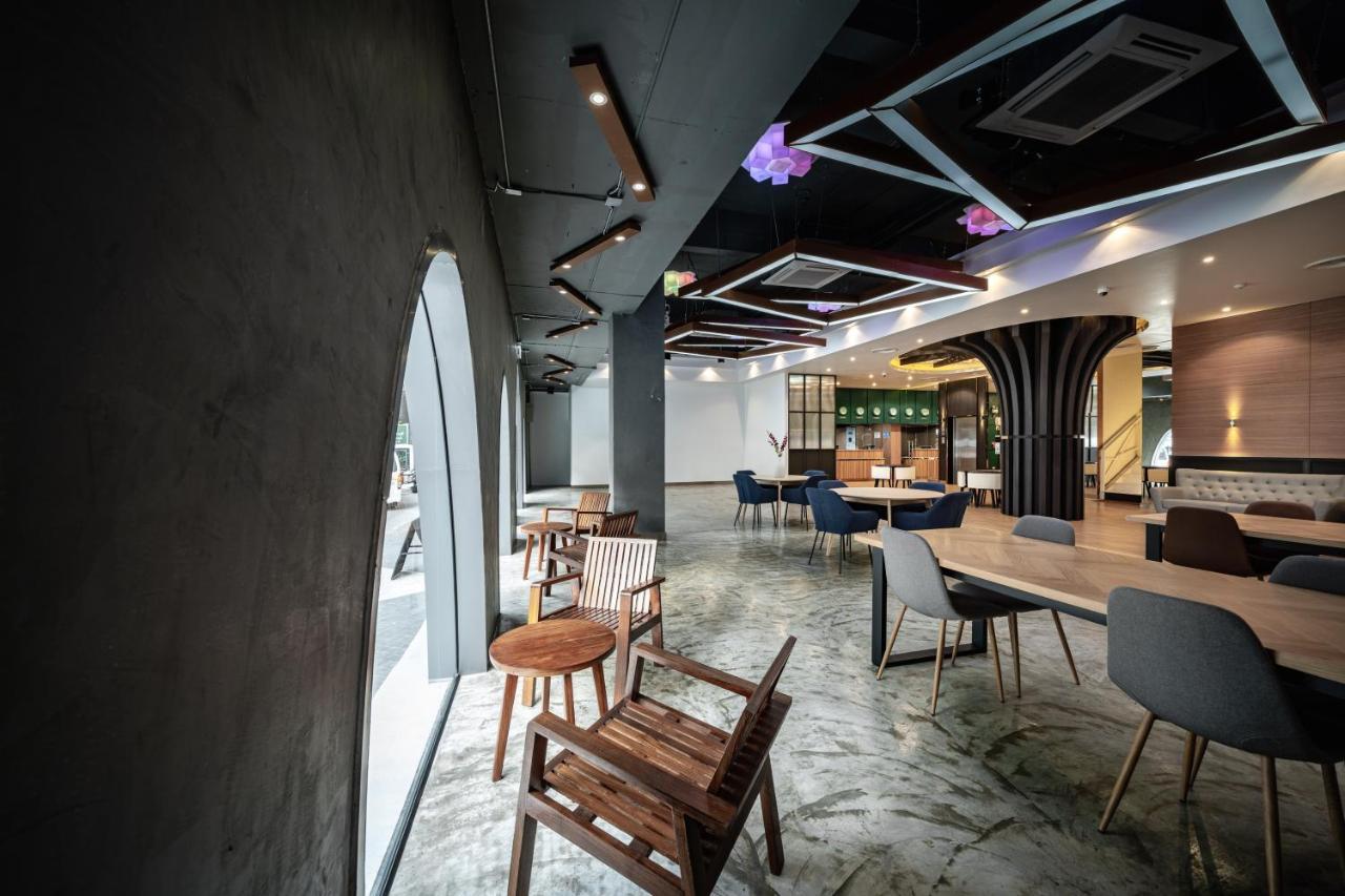 Hotel Vix Bangkok At Victory Monument Exterior foto